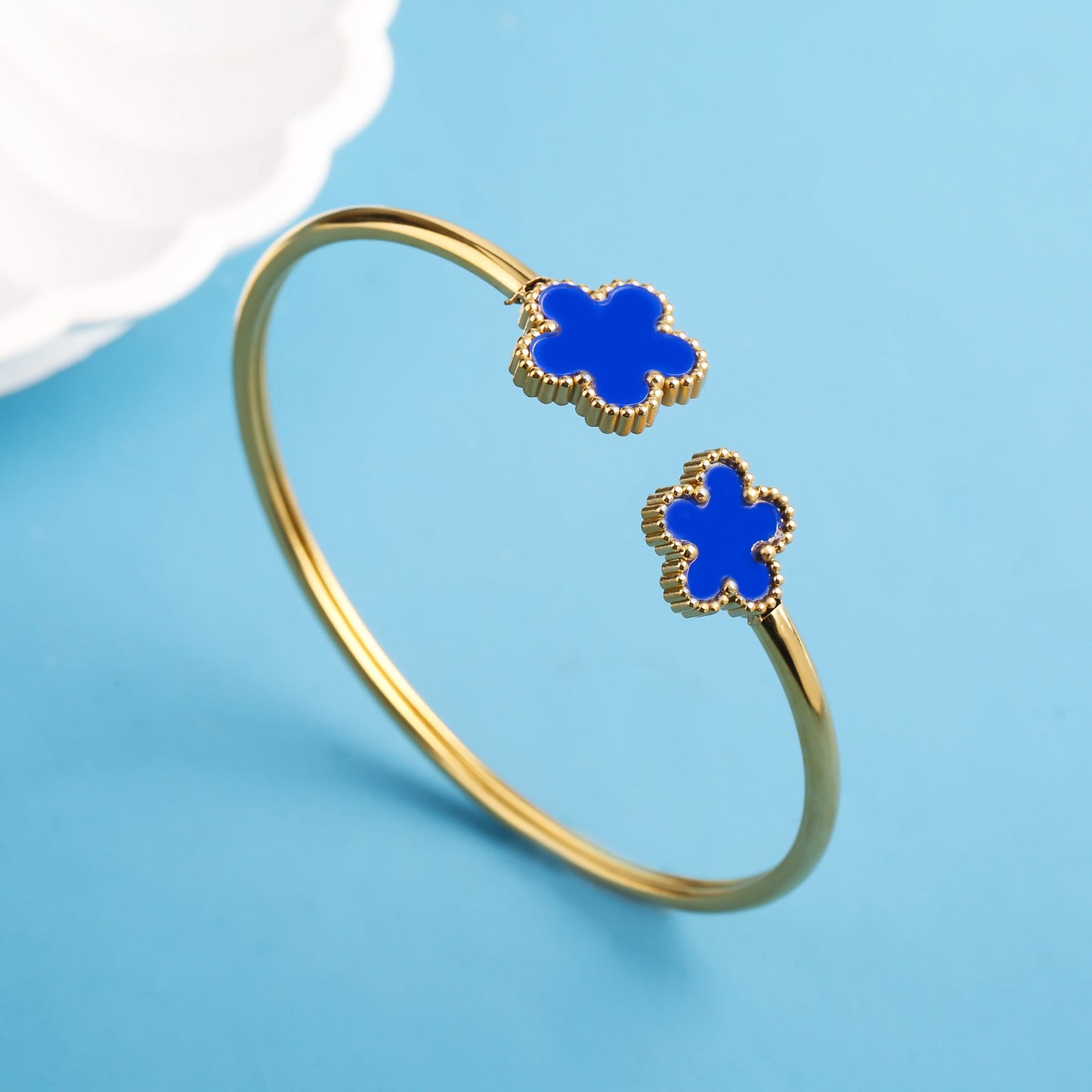 Simple Stainless Steel Shell Five-Leaf Flower OpenS Bangle Classic Luxury For Man Woman Daily Party Birthday Jewelry Gift Clover