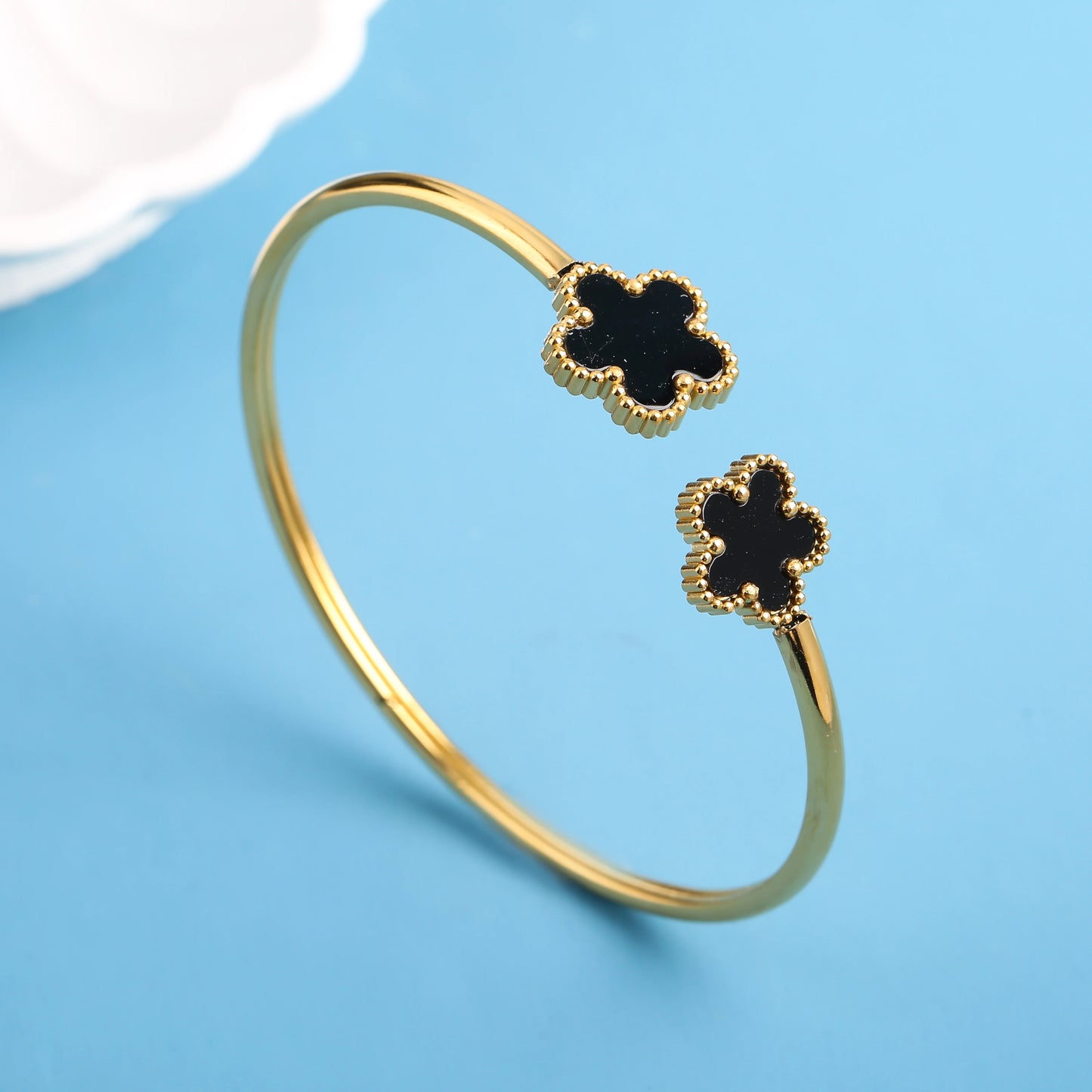 Simple Stainless Steel Shell Five-Leaf Flower OpenS Bangle Classic Luxury For Man Woman Daily Party Birthday Jewelry Gift Clover