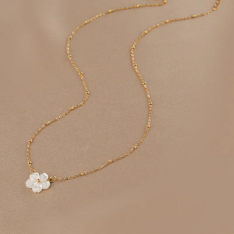 Stainless Steel White Shell Flower Pendant Necklace For Women Girls Gold Color Cute Clavicle Chain Jewelry Wedding Birthday Gift
